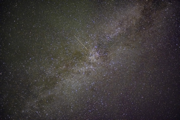 Штатив, камера, поле и тишина. Катаемся за город