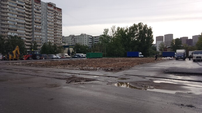 Марьино. Рынок "Барс-2"