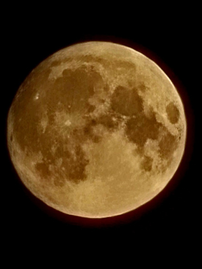 Просто луна