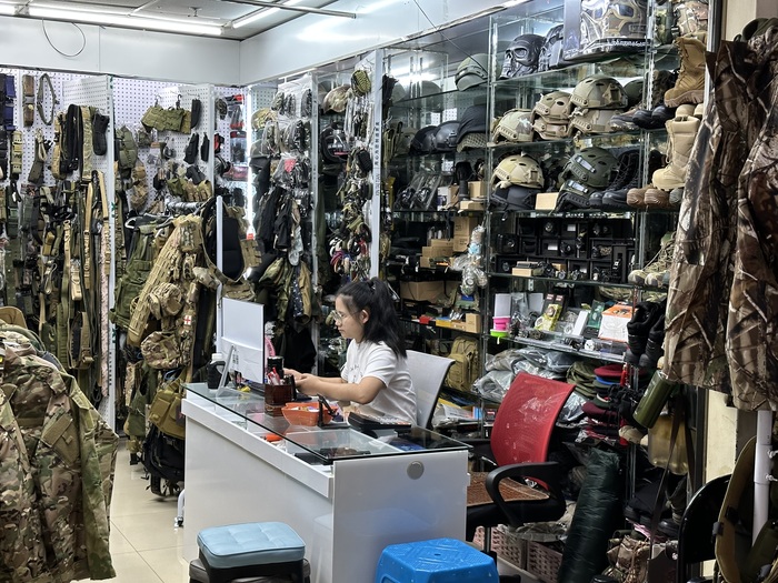 Кому война, а кому бизнес Китай, Китайцы, Азия, Санкции, Китай наизнанку, Длиннопост, Военная форма, Фотография