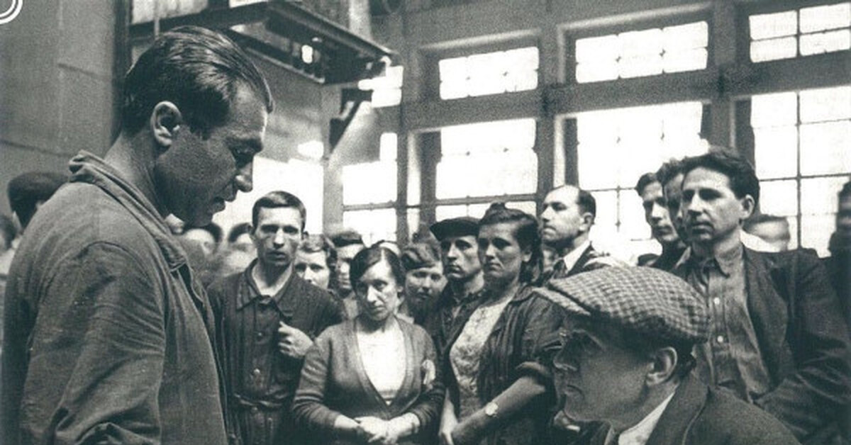 добровольцы записываются на фронт 1941 год. добровольцы 1941. добровольцы вов. добровольцы 1941. блокада ленинграда ополчение.