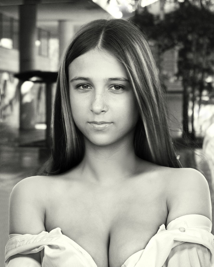 Чёрно-белая