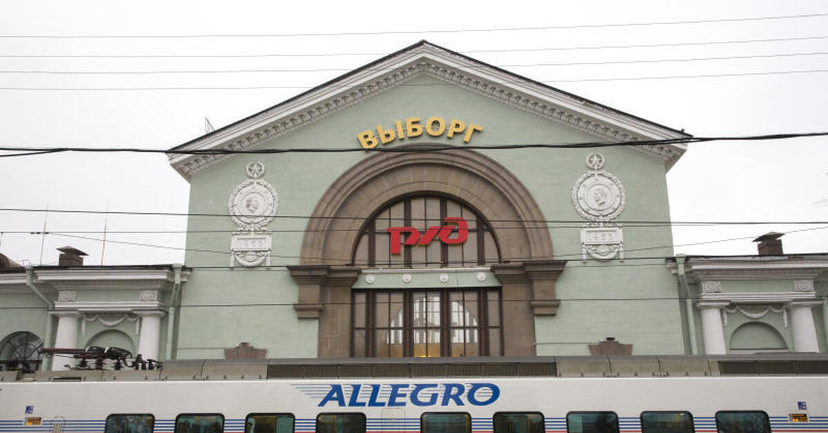 дизель поезд зеленогорск выборг. ржд вокзала в выборг. волгоград вокзал перрон. жд выборг аллегро. выборг вокзал.
