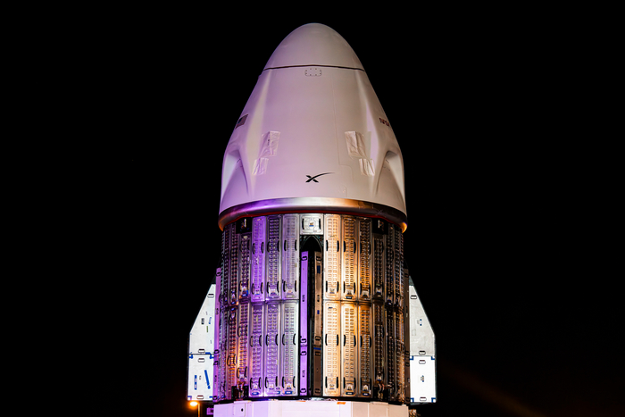 Crew Dragon Endurance миссии Crew-7 прибыл на стартовый комплекс SpaceX, Космонавтика, Запуск ракеты, Ракета, Роскосмос, Dragon 2, NASA, МКС, Космос, Космический корабль, Технологии, США, Falcon 9, Длиннопост