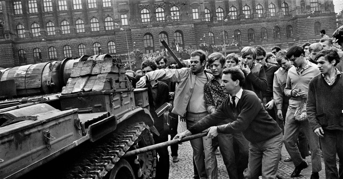 Последствия ввода войск овд в чехословакию. Годовщина ввода войск в ЧССР. События в Чехословакии в 1968 году фотографии.