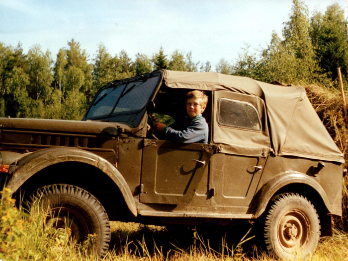 На фото автор в детстве