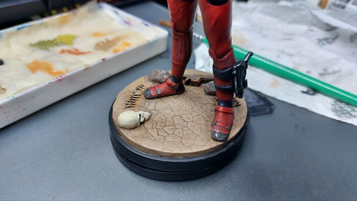 Постарался сделать подставку максимально интересной