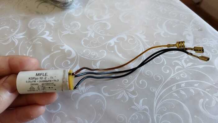 Помогите найти конденсатор Miflex или замену