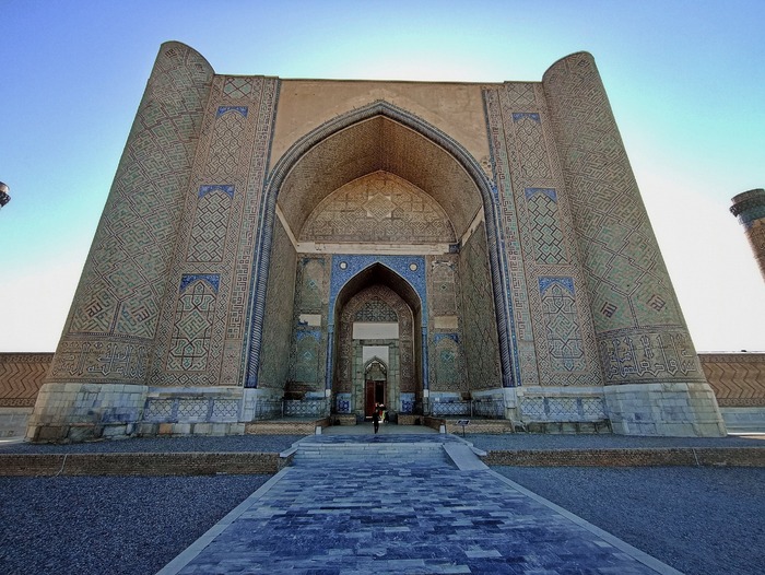 ���� � ���� �����