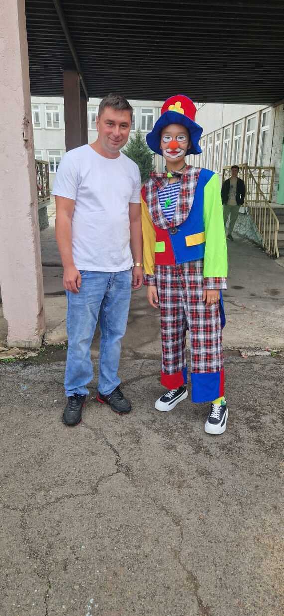 Когда собрал и отправил сына в школу