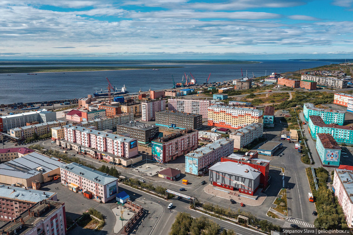 Дудинка — главный порт Таймыра Красноярский край, Россия, Дудинка, Фотография, Сибирь, Познавательно, Интересное, Хочу все знать, Экскурсия, Длиннопост, Город, Порт, Города России, Полярный круг, Енисей, Заполярье