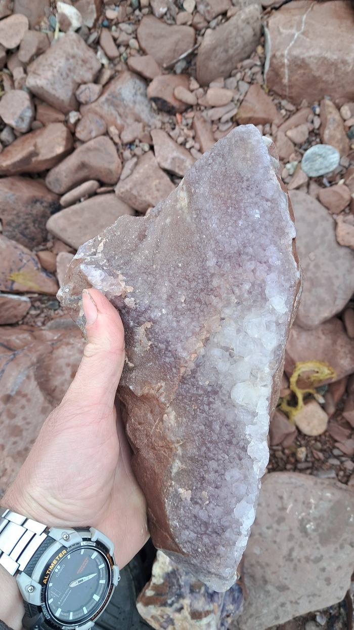 Кварц-аметистовая щётка.