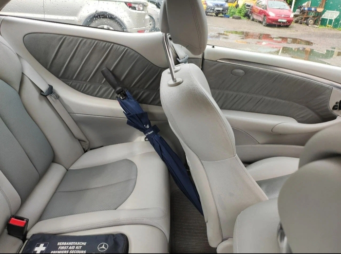 Раньше было лучше! Mercedes-Benz CLK 2004 года. Нашли живой спустя 19 лет! Автомобилисты, Авто, Водитель, Транспорт, Запчасти, Ремонт авто, Мерседес, Автоподбор, Раритет, Эксклюзив, Ретро, Ретроавтомобиль, Раньше было лучше, Покупка авто, Покупка, Длиннопост