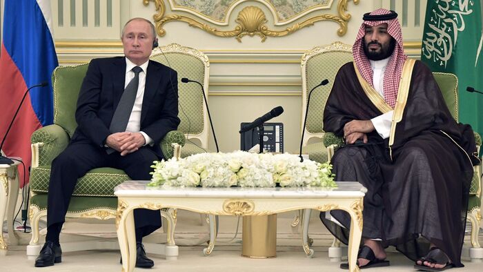 Владимир Путин и наследный принц Саудовской Аравии обсудили рынок нефти Политика, РИА Новости, Новости, Владимир Путин, Саудовская Аравия, Мухаммед ибн Салман Аль Сауд, БРИКС, Нефть