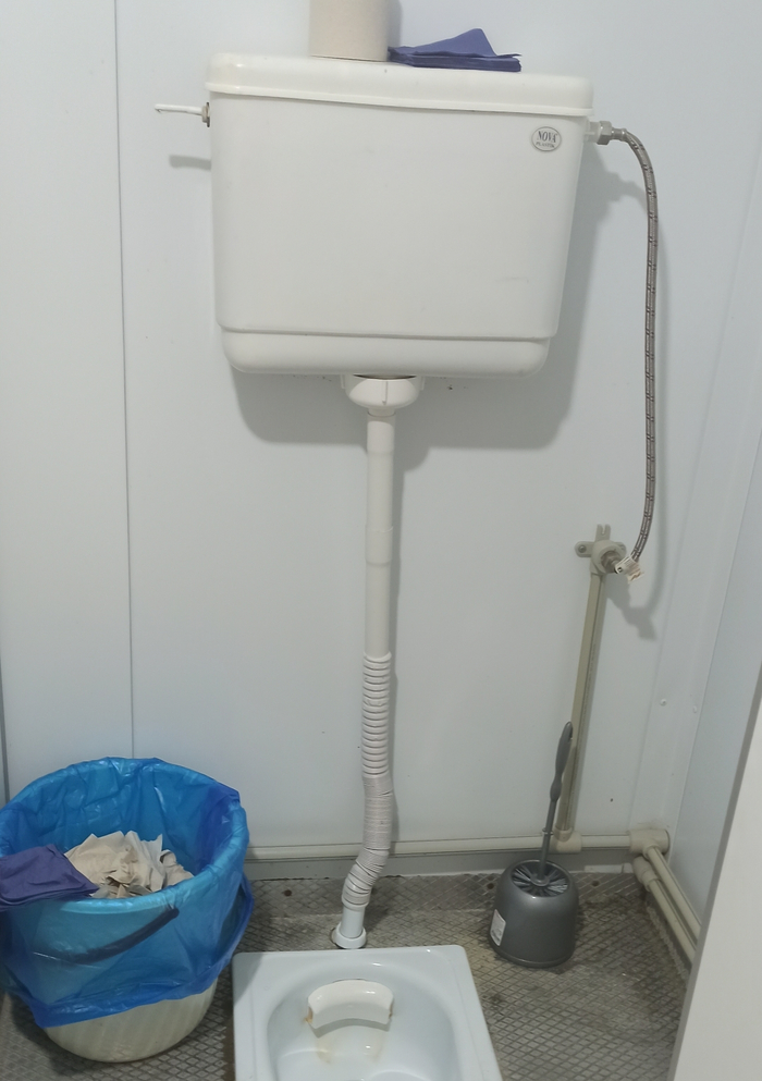 Туалет в п. Бурон