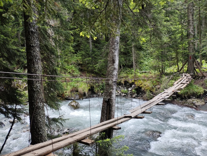 Мостик через реку Чистую по окончании дождей.