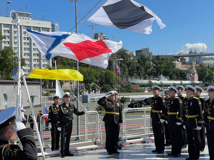 Флот РФ пополнился четвёртым построенным на Амурском судостроительном заводе корветом "Резкий" проекта 20380. Во Владивостоке подняли флаг Новости, Политика, Россия, Флот, Корвет, Тихоокеанский флот, Видео, Видео ВК, Длиннопост, Владивосток, Комсомольск-на-Амуре