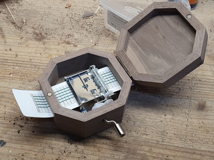   . ,   -     .  ,  .       .