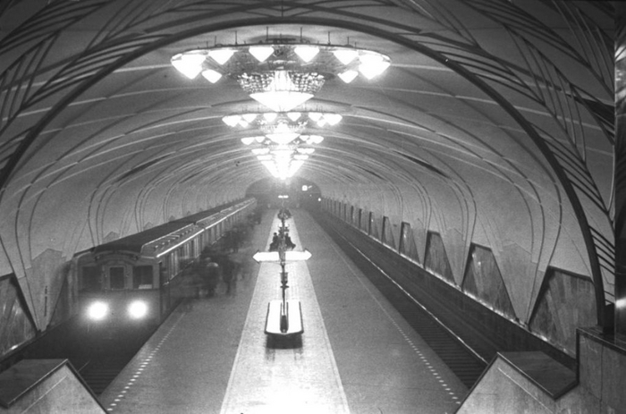 Станция "Аэропорт"