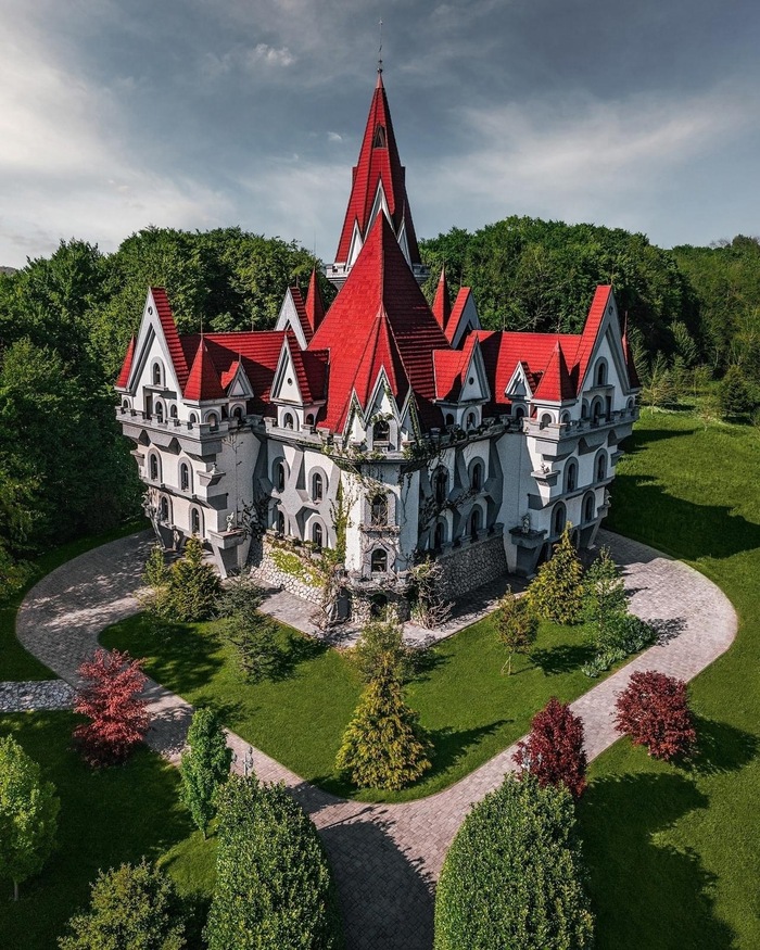 Замок Империя (Dvorac Empirej). Юрьевец, Хорватия