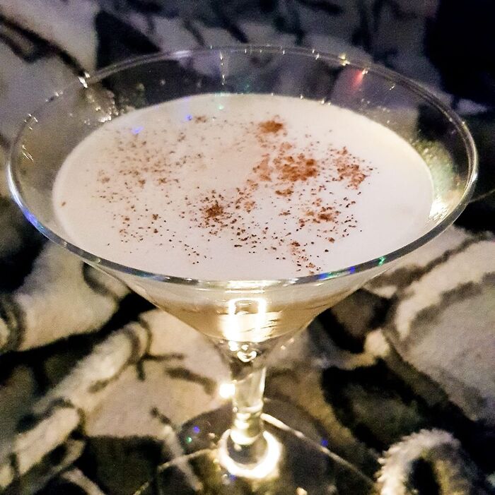 Один из коктейлей, которые мы дома готовили. Этот называется «Лимонный пирог»