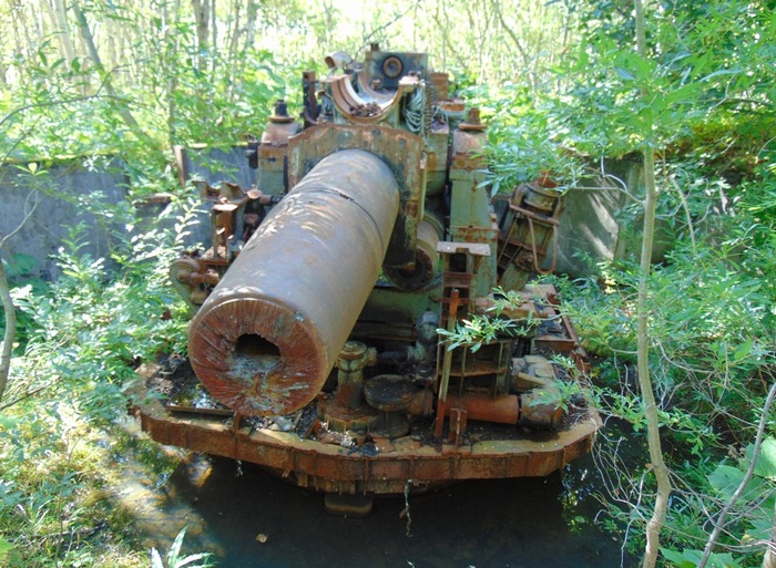  1953 ,     ,       4    180 -1.  1957    .   1974    .