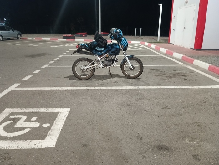 На заправке перед Камышином