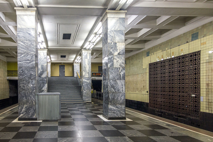 «Пасхалка» от строителей метро 1930-х годов современным коллегам: эта «лишняя» лестница очень пригодилась при сооружении перехода на «Сокольники» БКЛ