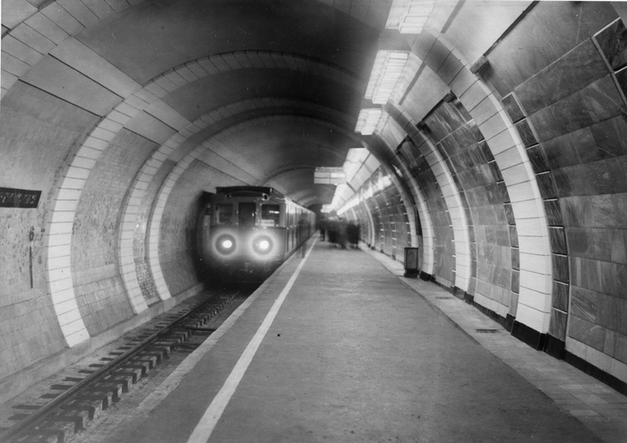 Изначальное оформление «Дзержинской/Лубянки»