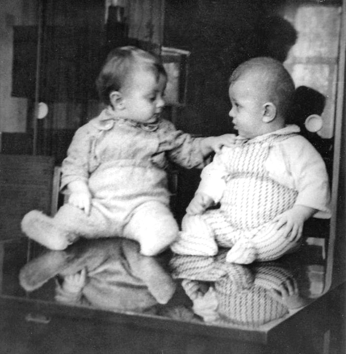 Серьёзный разговор на столе