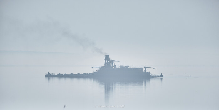 Трудится, дымит. Fujinon XF 70-300 mm. Capture One