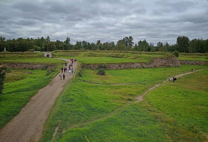 Вид на Анненские укрепления.