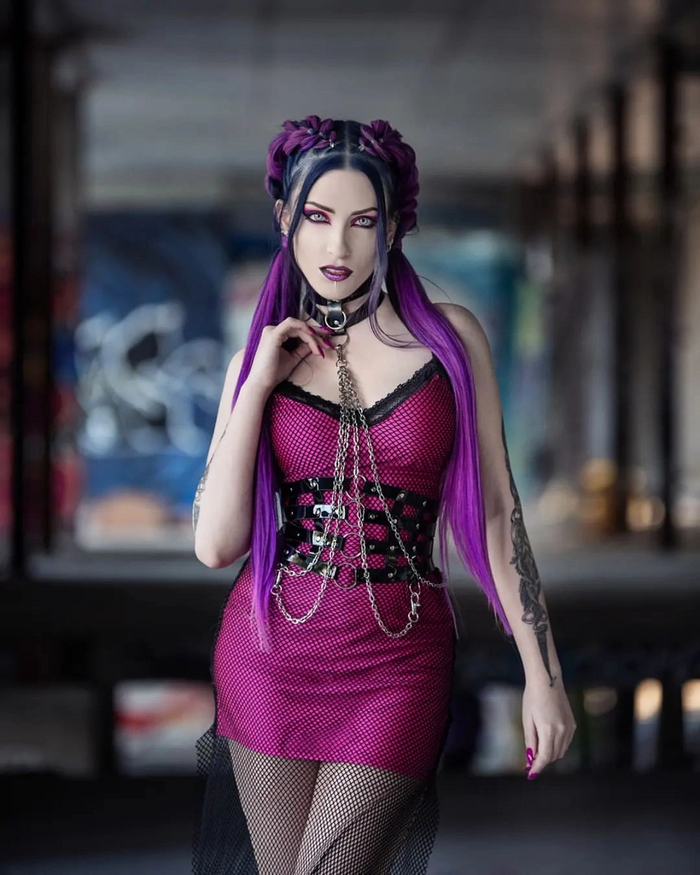 Модель: Daedra