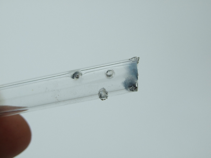 Фото 11. Потренировался на обломке трубочки из свинцового стекла.