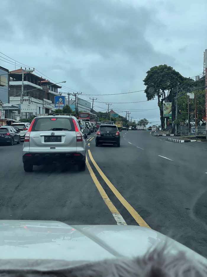 Ответ на пост «В Петербурге женшина двигалась по одностороннему движению…»