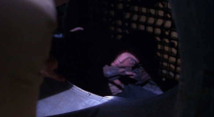 Кадр из сериала “Светлячок” 1 сезон 3 серия. Единственный выживший из пассажиров