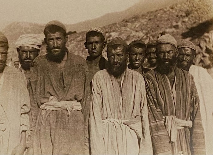 �������, �������� ��������� ��� ����. �������� ��� ��������� ������ �������� ���� � �����.
�������������� ���� ���������� ������������� 1885 ���. �� ������ ���.