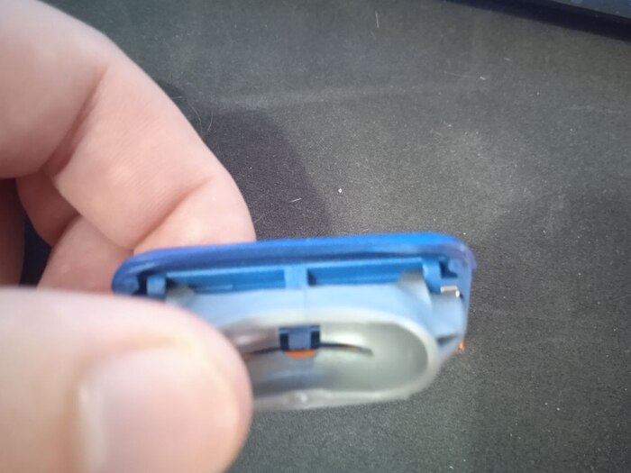 Нет серийного номера.