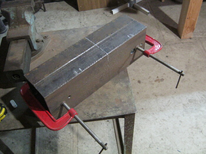 Фото 5. Разметка мест установки стяжек.