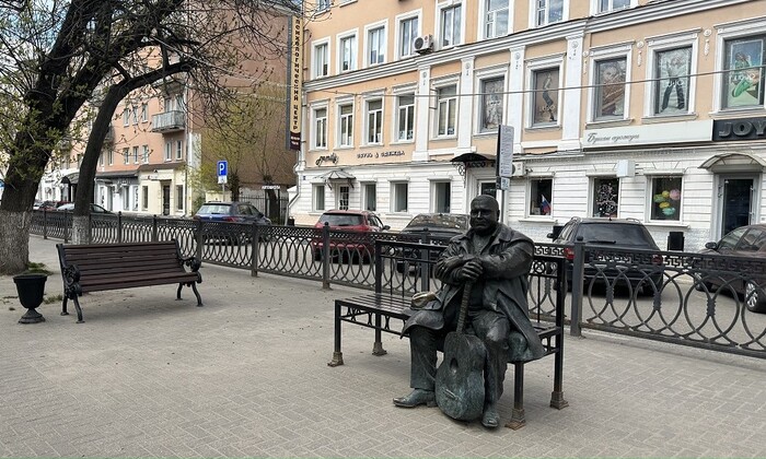 Памятник Михаилу Кругу на бульваре Радищева. Автор: Мария Баларёва