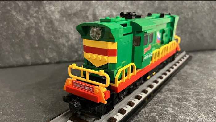 Такое LEGO мы покупаем: ЧМЭ3 из кубиков LEGO, Транспорт, РЖД, Локомотив, Поезд, Железная дорога, Авито, Самоделки, Конструктор, Видео, YouTube, Длиннопост, ВКонтакте (ссылка)