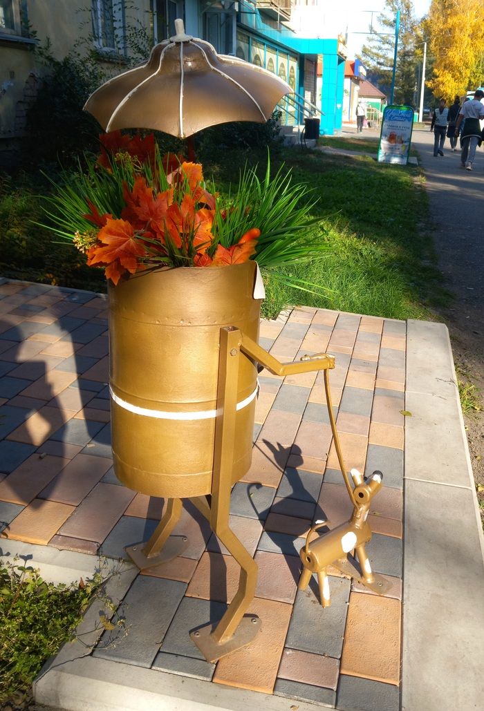 Вид на декорацию сзади. "Цветы мечты". Абакан