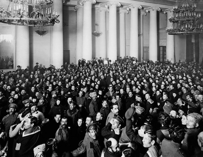 Российская республика: начало