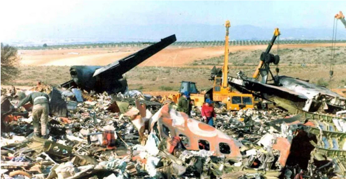 Пилот с огромным опытом допустил глупую ошибку Авиация, Самолет, Полет, Катастрофа, Аэропорт, Гражданская авиация, Пилот, Происшествие, Авиакатастрофа, Длиннопост, Негатив