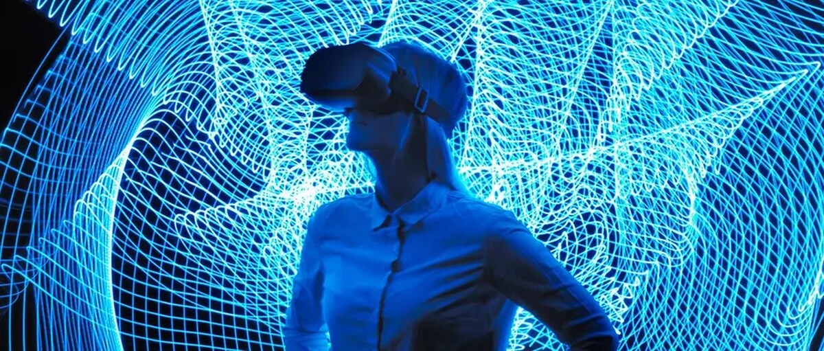 Высшее создание. Immersive Intelligence. Unrelenting Innovation. Consumer Tech. Innovation it 00-256111.