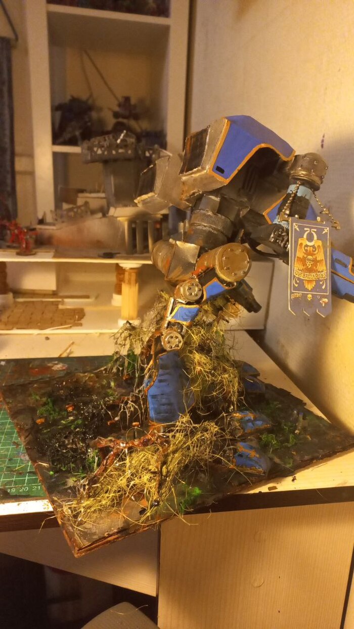 Титан Гончая из бумаги | Пикабу