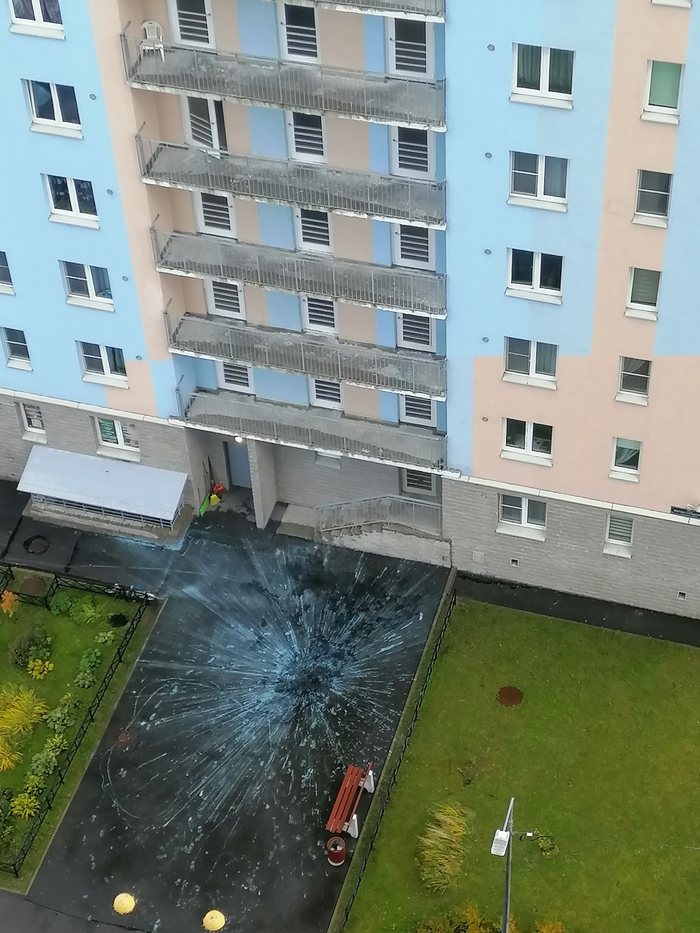 �������