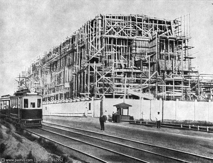 Строительство Инструментального корпуса