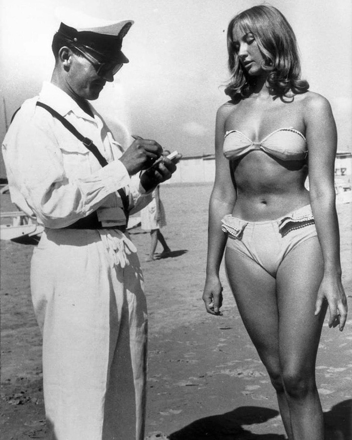      . 1957  , , ,  