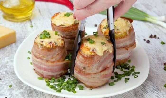 Картошка с чесноком в беконе